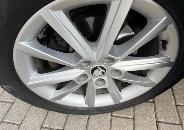 Skoda Octavia cena 46900 przebieg: 259000, rok produkcji 2015 z Krzeszowice małe 704